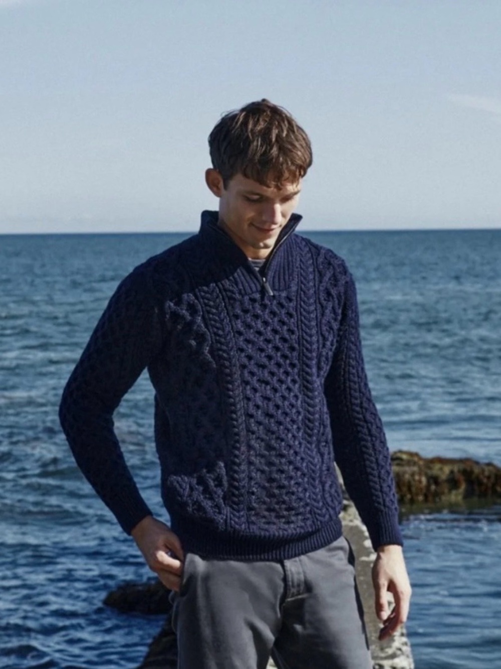 Aran Sweater Market Men's Navy Cable-Knit Wool Sweater *check measurements*